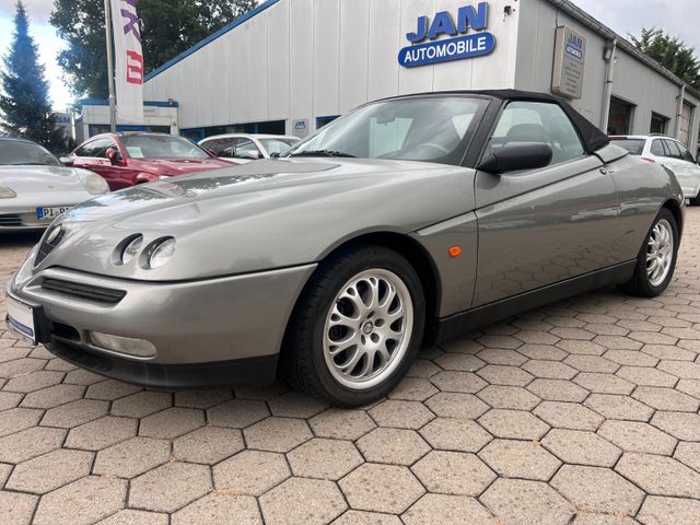 Alfa Romeo Spider 916 2.0 16V T.Spark Pininfarina HU 02/27