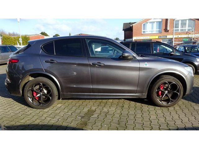 Alfa Romeo Stelvio Quadrifoglio Q4