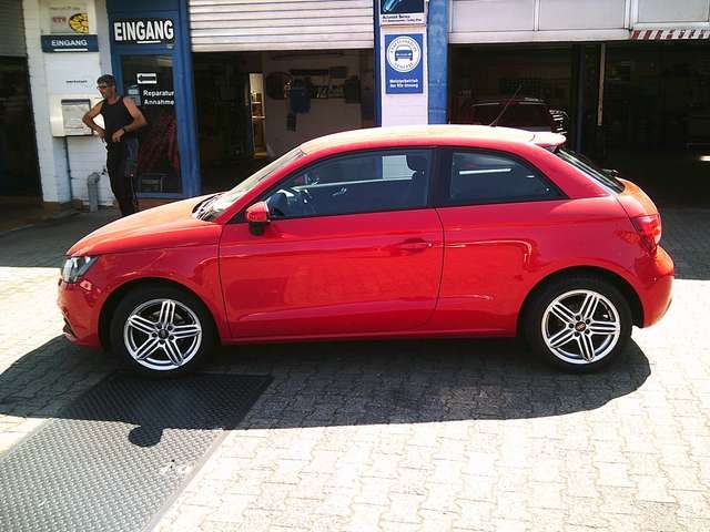 Audi A1 Attraction (8X1)