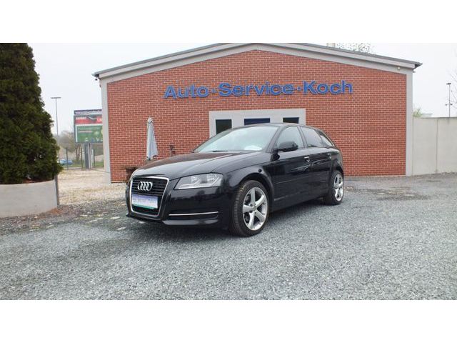 Audi A3 Sportback 2.0 TDI DPF Attraction S-tronic