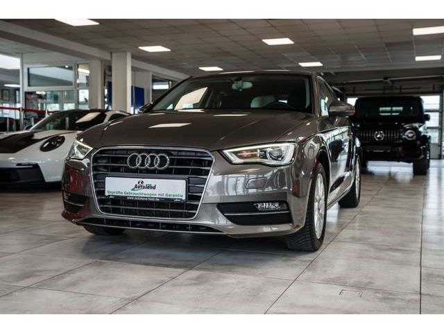 Audi A3 1.2 TFSI Attraction*LED*KLIMA*AZV*SzHg*TÜVNEU