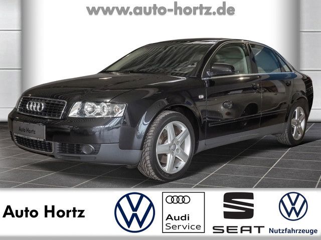 Audi A4 2,5 TDI Quattro Leder