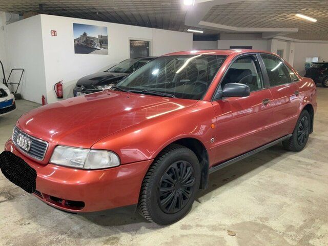Audi A4 1.6,Tüv Neu!