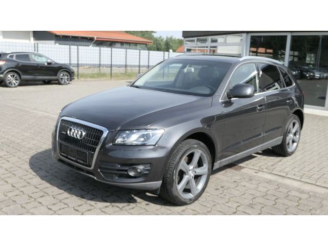 Audi Q5 3.0 TDI quattro/Panorama/Navi/Euro5/Bi-Xenon