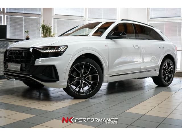 Audi Q8 50 TDI quattro/ PANO / AHK / 360°/ LEDERPAKET