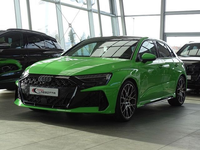 Audi RS 3 Sportback 2.5 TFSI quattro - SONOS Premium