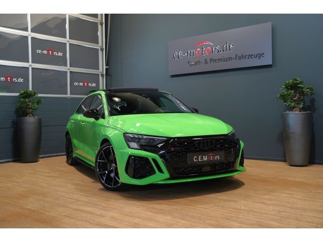 Audi RS 3 Sportback 280 km/h*Pano*HeadUp*Matrix*ACC