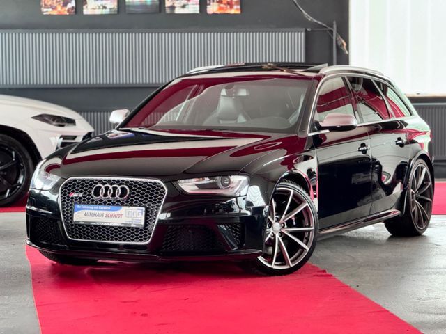 Audi RS 4 4.2FSI quattro Pano B&O Navi Leder 20Zoll