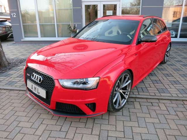 Audi RS 4 4.2 FSI quattro V8 MESSEFAHRZEUG SAMMLERZUSTAND
