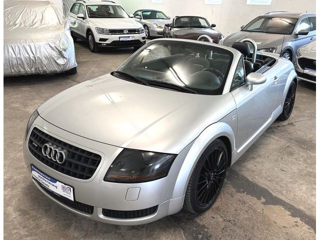 Audi TT 1.8 T Roadster quattro, wenig KM, original