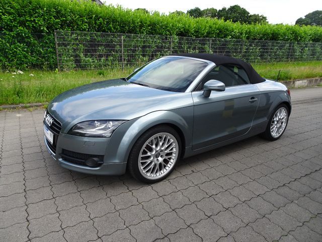 Audi TT Roadster 3.2 quattro S-Line /T-Leder/ Navi