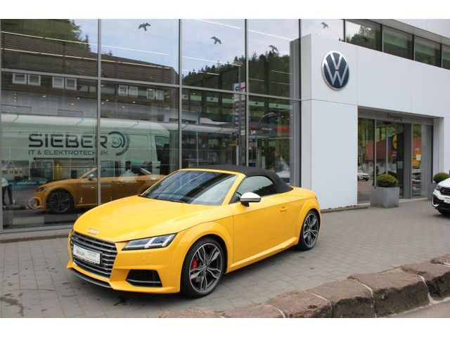 Audi TT S Roadster 2.0 TFSI quattro DSG