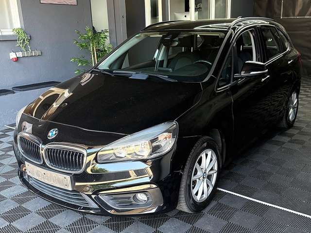 BMW 218 218 i SCHECKHEFT BEI BMW,TOP ZUSTAND