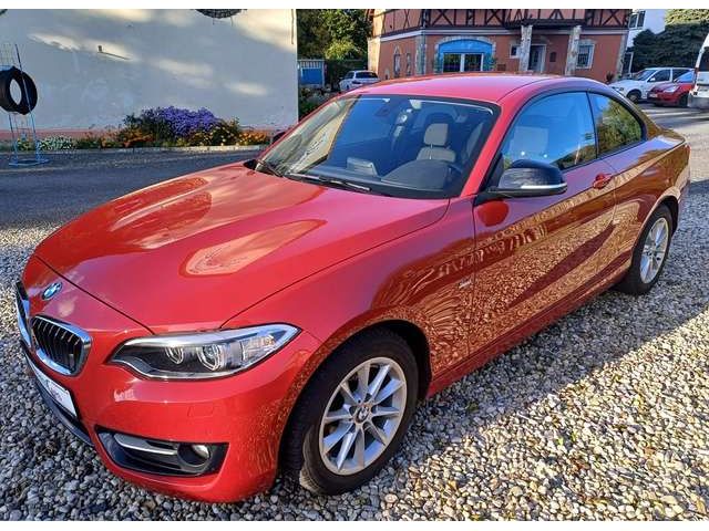 BMW 218 218 d Sport Line, 8x Räder auf Alu
