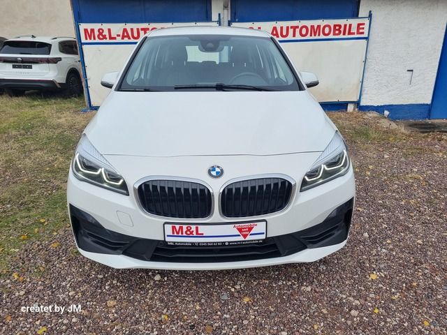 BMW 218 Gran Tourer Checkheft LED Business Paket