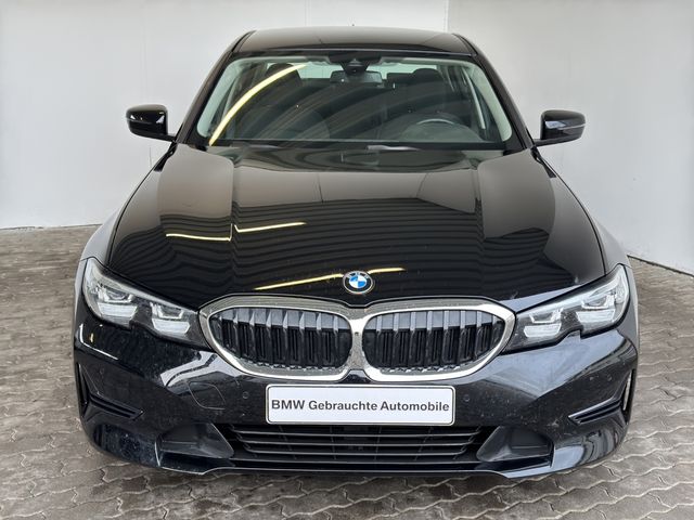 BMW 318 iA Lim. Advantage Klimaaut.Tempo.PDC.SHZ.DuLa