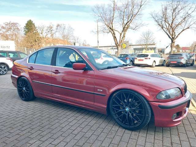 BMW 320 Baureihe 3 Lim. 320i M-Sport Paket Xenon