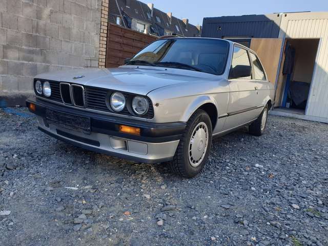 BMW 320 320i Automatik