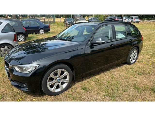 BMW 320 dA touring xDrive+Klimatronik+Navi+BiX+Pano