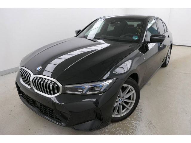 BMW 320 d M Sport ACC HUD HiFi KZU 360°adap. LED