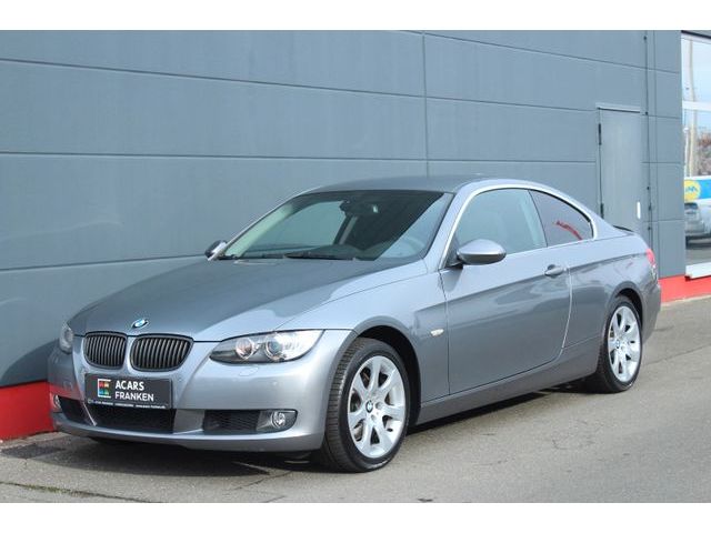 BMW 325 i Coupe *AHK*NAVI*XENON*PDC