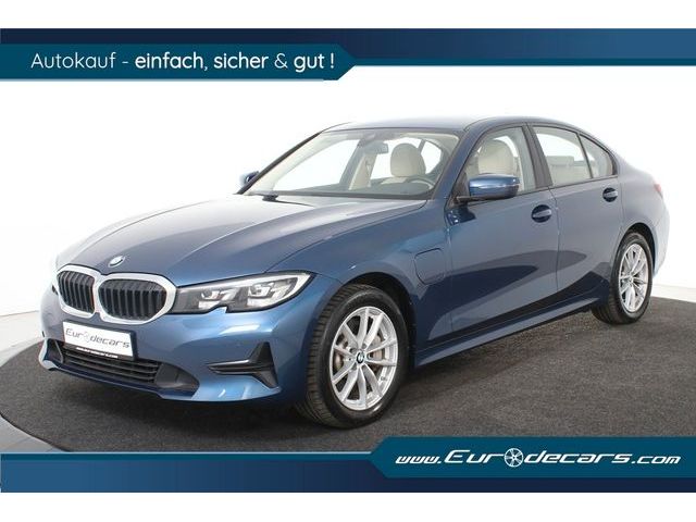 BMW 330 e *1.Hand*Leder*Navi*Park ass.*
