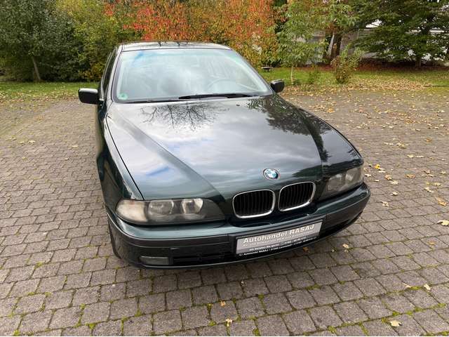 BMW 520 i E39*AUTOMATIK*KLIMATRONIC*PDC*BRC*ALUFELGEN*TOP