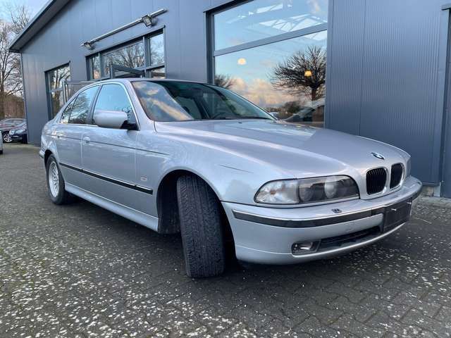 BMW 528 528i / Automatik / 1.Hd / Leder