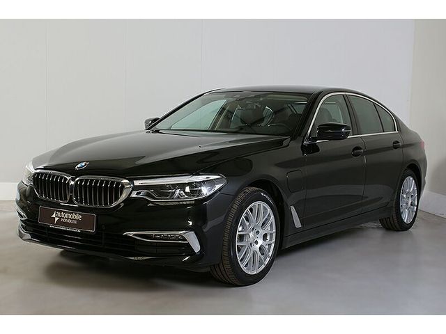 BMW 530 e Luxury Line LED HuD Navi HiFi Kamera
