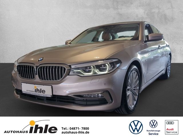 BMW 530 d Luxury Line xDrive ELEKTRISCHE-SITZE+NAVI+R-FAHRKAMERA