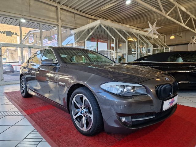 BMW 530 d xDrive +NAVI+XENON+SHZ+KLIMAAUT.+SCHECKHEFT