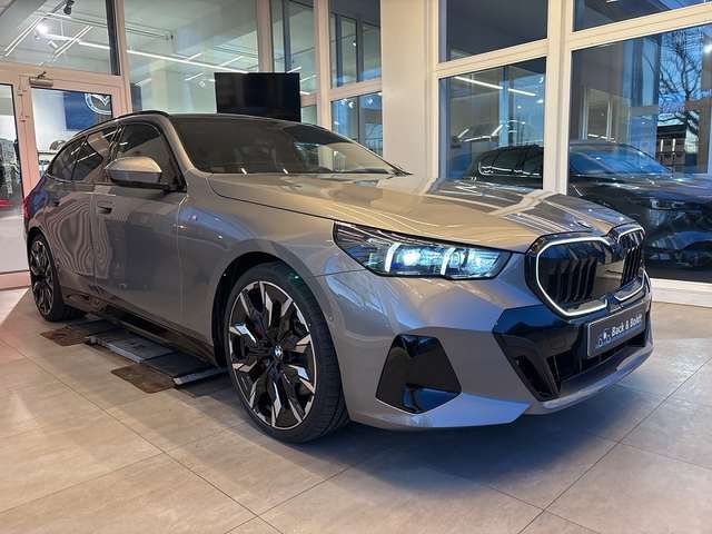 BMW 540 d Touring xDrive*MSPORT PRO,PANO,AHK,STANDHZG*