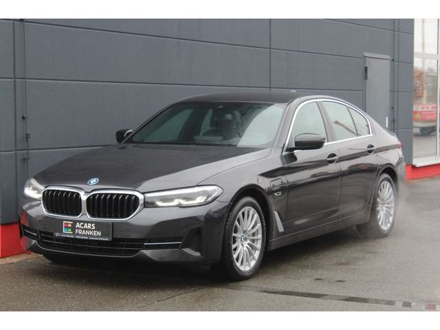 BMW 545 e xDrive Lim. *Hybrid*LED*Kamera*SHZ*NAVI