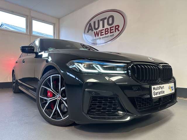 BMW 550 I A X DRIVE*LEDER*NAVI*GSD*HEAD UP*STDHZ*LED