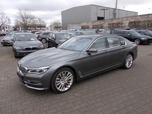 BMW 750 750Li xDrive Executive Lounge PanoSD Laser