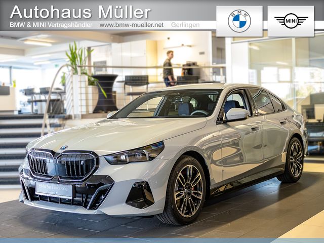 BMW i5 xDr.40 Lim Hinterachs Autobahn HUD Sitzlüft