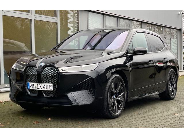 BMW iX xDrive40 hk DA Prof Sportpaket PA+ Massage