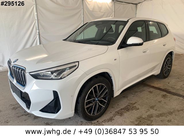 BMW iX 1 30 xDr M Sport WIDESCREEN/LED/DAB/18"