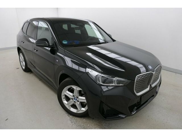 BMW iX 1 xDrive30 M Sportpaket LED HuD Widescreen ACC