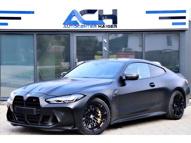 BMW M4 Competition Frozen Black M Track Pack