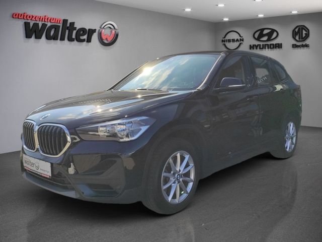 BMW X1 20i Advantage, Navigation, ACC, Sitzheizung, Panoramadach, Einparkhilfe