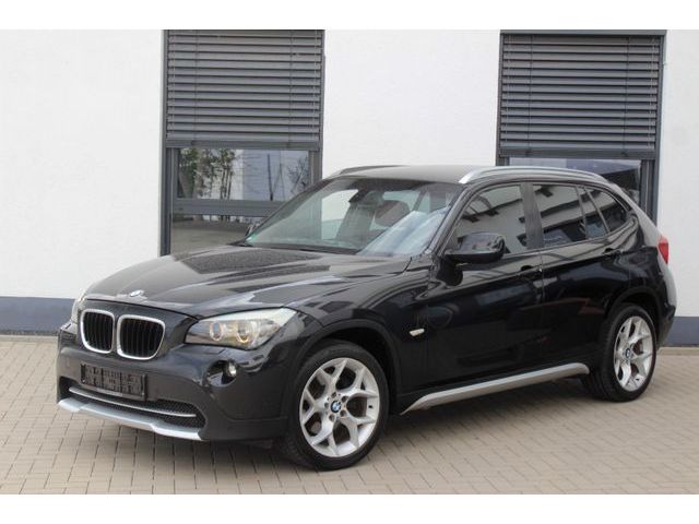 BMW X1 18d s-Drive **6-GANG S-HEIZUNG AHK BI-XENON**