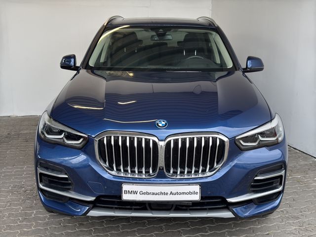 BMW X5 xDr45e xLine Navi.LED.ACC.HuD.360°.AHK.Pano