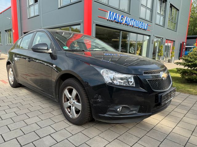 Chevrolet Cruze Hatchback LT ( 1 Hand / ab.AHK)