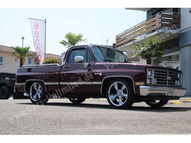 Chevrolet Silverado C10 Silverado 350V8SWB Fleetside-Top of the Line