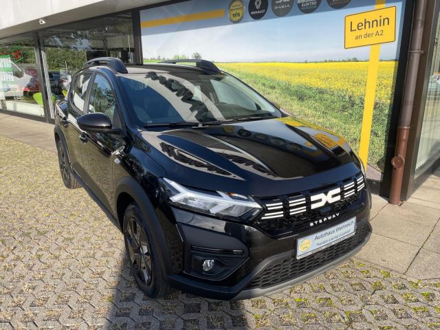 Dacia Sandero Stepway mit Klima & Media Nav Klima