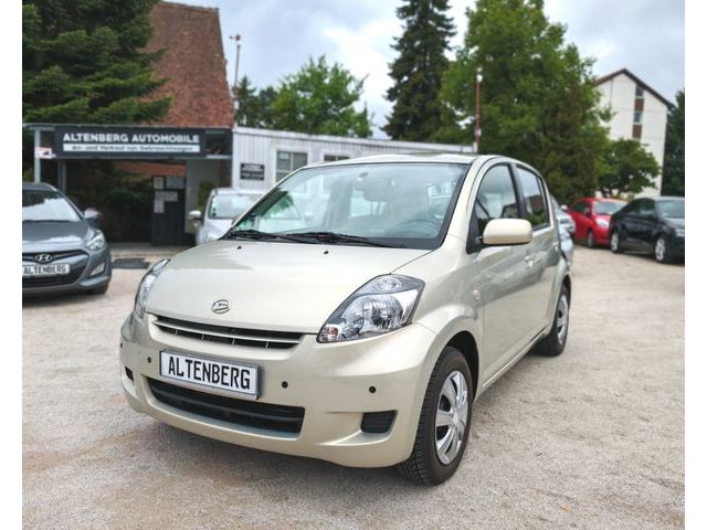 Daihatsu Sirion 1.3 Klima Euro 4 neue TÜV Top 2 Hand