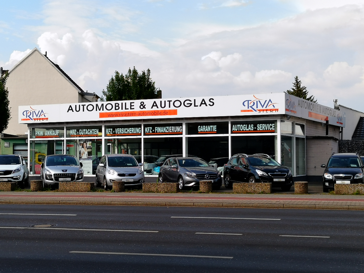 RIVA STERN AUTOMOBILE