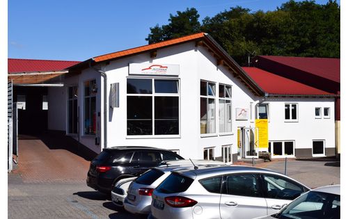 Autohaus Fürth 2 plus 4 Rad