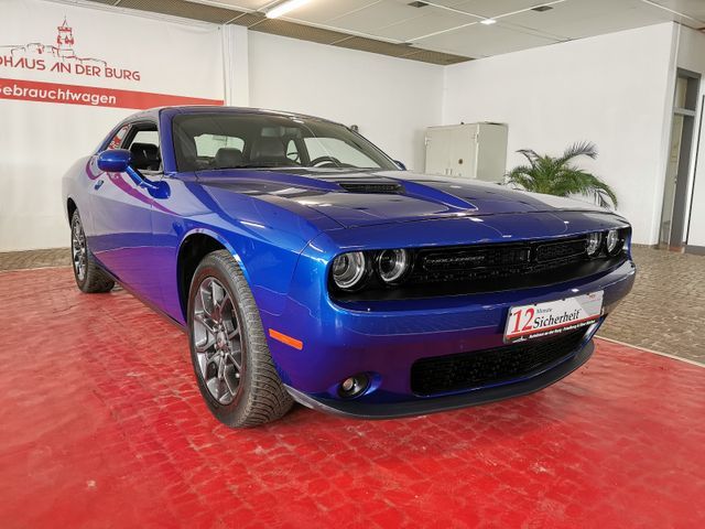 Dodge Challenger AWD *BT + Schiebedach -Hu AU neu